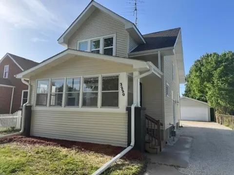 2220 75th, Kenosha, WI 53143
