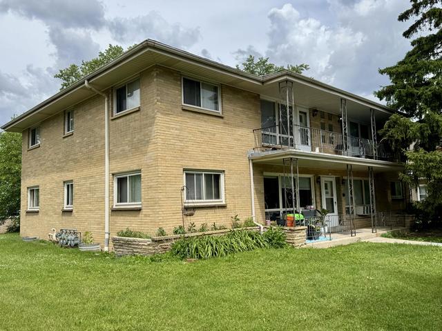 7328 W Honey Crk, Milwaukee, WI 53219