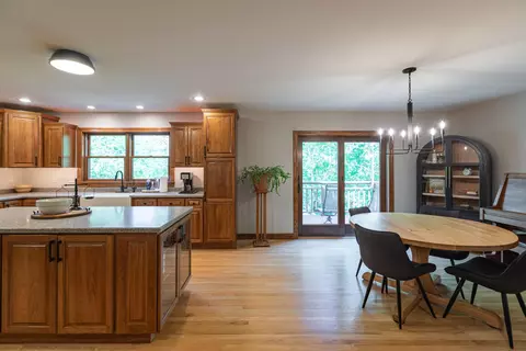 Dining - n6587 Mccurdy Road, Onalaska, WI 54636 photo 2 of 2