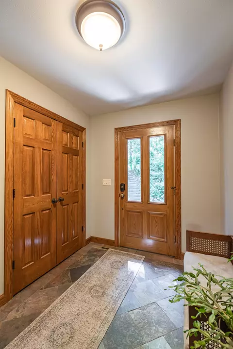 Entry Way - n6587 Mccurdy Road, Onalaska, WI 54636 photo 1 of 2
