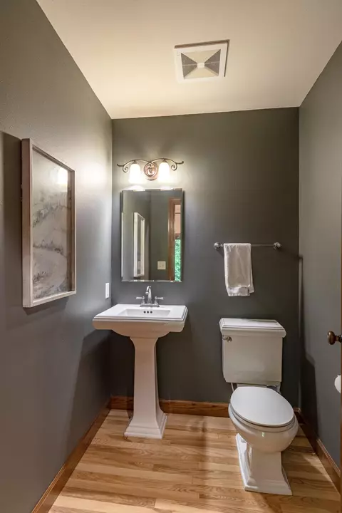 Bath - n6587 Mccurdy Road, Onalaska, WI 54636 photo 1 of 5