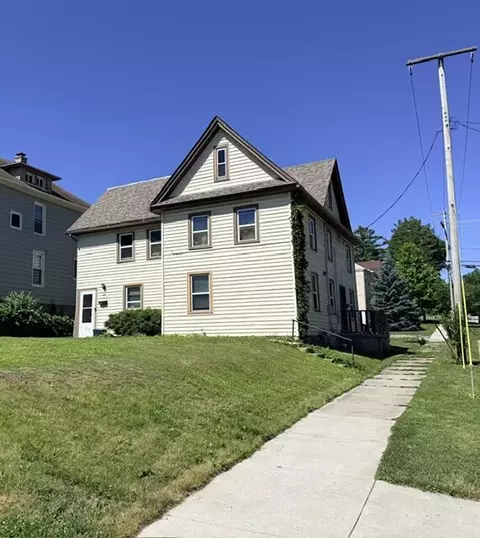 106 S 7th #709 HICKORY, West Bend, WI 53095