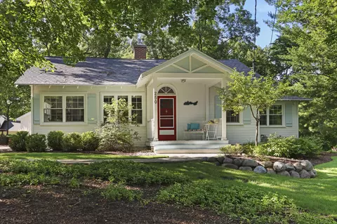 250 Waubun, Fontana, WI 53125