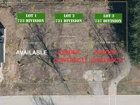 723 Division, Delafield, WI 53018 photo 5