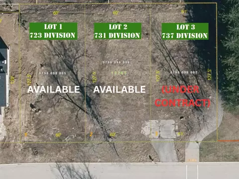 731 Division, Delafield, WI 53018 photo 4