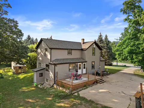 5402 Northwest, Waterford, WI 53185