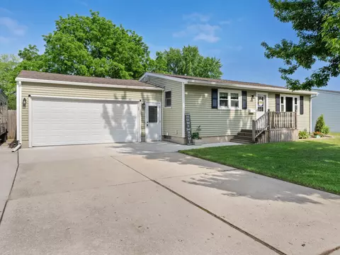 1445 Daisy, Manitowoc, WI 54220