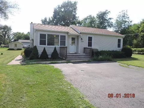 1227 N Tombeau, Bloomfield, WI 53128