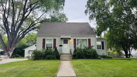 1236 S 104th, West Allis, WI 53214