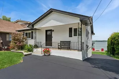206 S Cogswell, Silver Lake, WI 53170