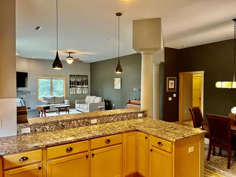 n51w34861 Wisconsin # 1116, Okauchee, WI 53069