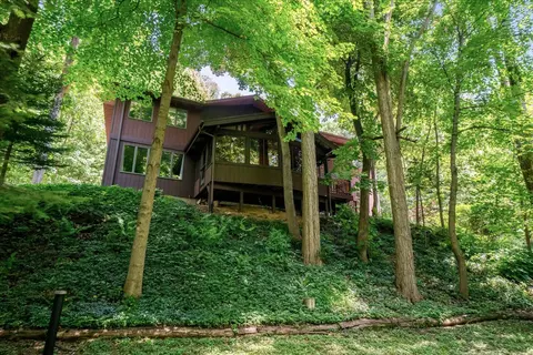 W5094 Highland, Shelby, WI 54601