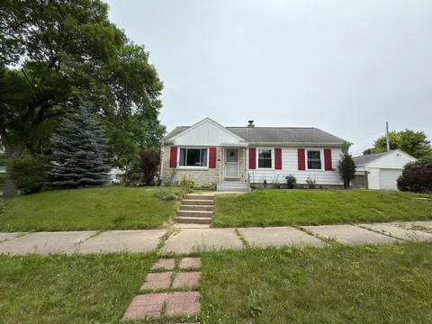 7501 W Vienna, Milwaukee, WI 53216