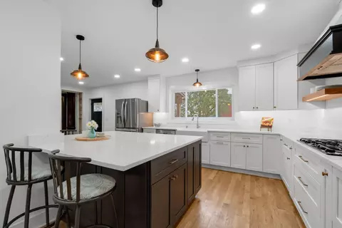 Kitchen - 5036 County Highway D, Wayne, WI 53090 photo 3 of 5