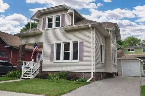 1707 Carlisle, Racine, WI 53404