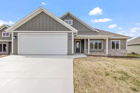 301 Fairway Mdws, Sheboygan Falls, WI 53085