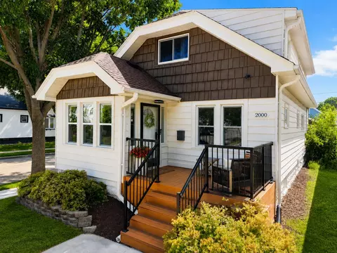 2000 S 72nd, West Allis, WI 53219