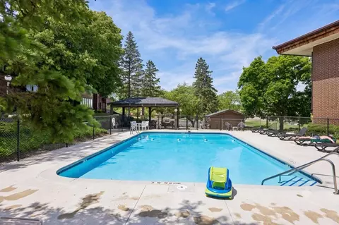 n85w15700 Ridge Rd #307, Menomonee Falls, WI 53051
