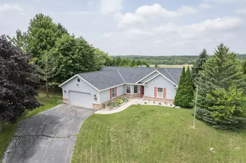 W4743 Scott, Lebanon, WI 53047
