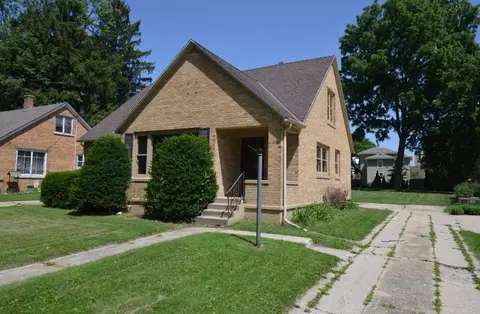 956 W Conger, Whitewater, WI 53190