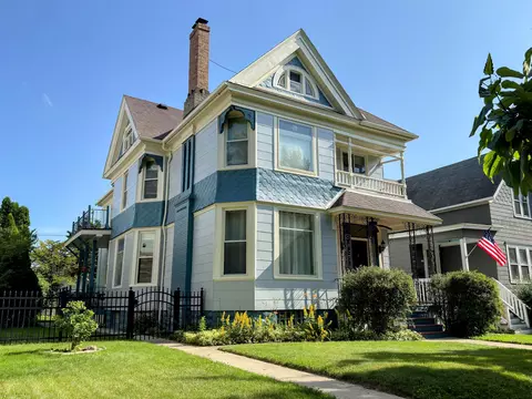 523 E Homer, Milwaukee, WI 53207