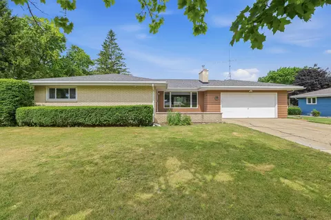 872 S S Park, Fond Du Lac, WI 54935