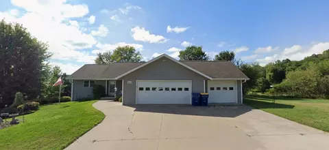 427 N Mt Nebo, Viola, WI 54664