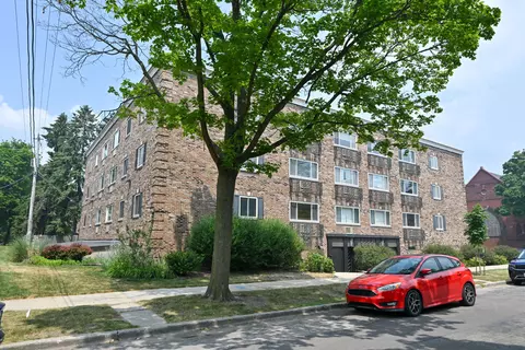 2222 E Belleview #306, Milwaukee, WI 53211