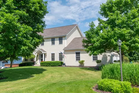 n65w13488 Lilly Crk, Menomonee Falls, WI 53051