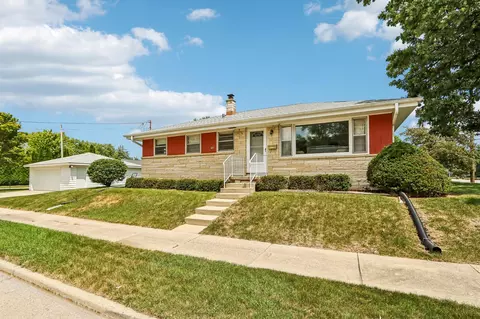 601 Western, Waukesha, WI 53188