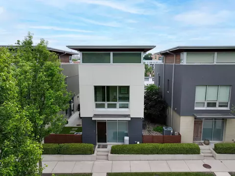 827 E Reservoir #827, Milwaukee, WI 53212