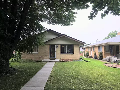 4133 N 99th, Wauwatosa, WI 53222