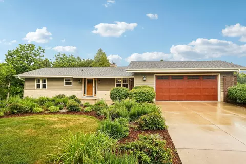 1538 N N Pne, Grafton, WI 53024