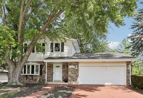 7648 S S Pne, Oak Creek, WI 53154