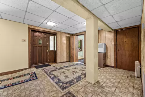 Entry Way - 4786 Riverview, Hubertus, WI 53033 photo 4 of 4
