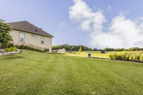 Exterior - s75w35724 Wilton, Eagle, WI 53119 photo 7 of 10