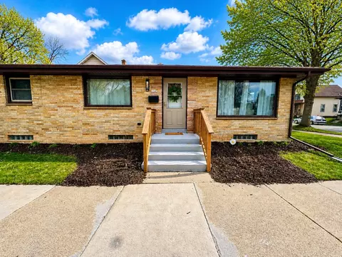 1147 Logan, Sheboygan, WI 53083