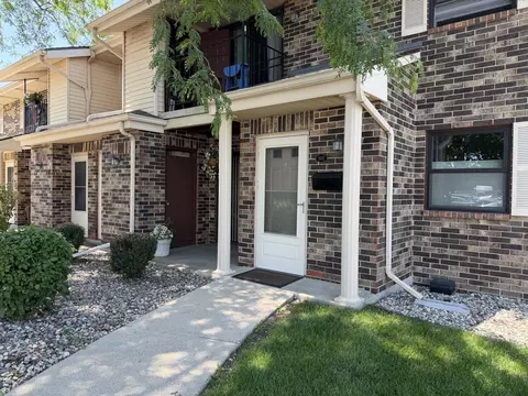 6840 Mariner #102, Mount Pleasant, WI 53406