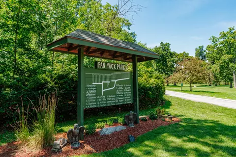 24026 W Oakwood, Dover, WI 53139