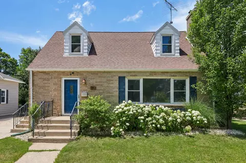618 Fair, West Bend, WI 53090