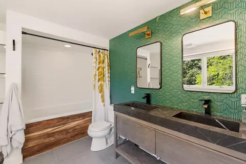 Bath - 857 E Glenbrook, Bayside, WI 53217 photo 3 of 3