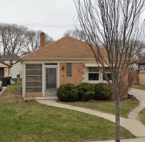 2170 S 80th, West Allis, WI 53219
