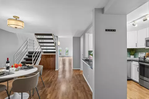 270 E Highland #1021, Milwaukee, WI 53202