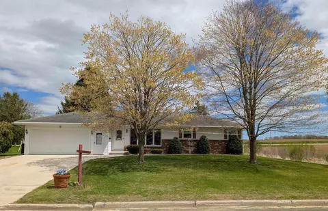 219 Elm, Whitelaw, WI 54247
