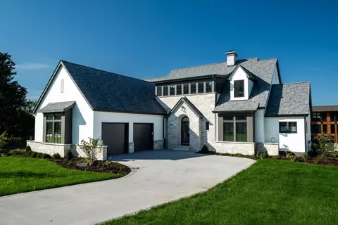 12825 Stephen, Elm Grove, WI 53122