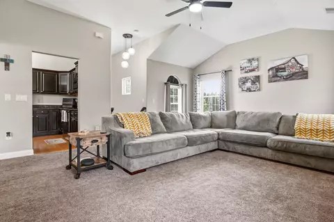 481 Cedar, Slinger, WI 53086 photo 7