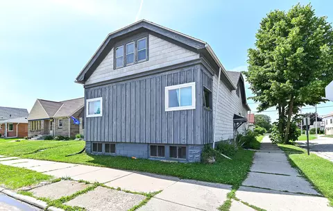 1523 Minnesota, South Milwaukee, WI 53172