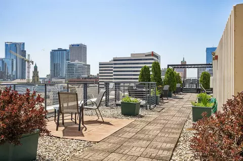 270 E Highland #424, Milwaukee, WI 53202