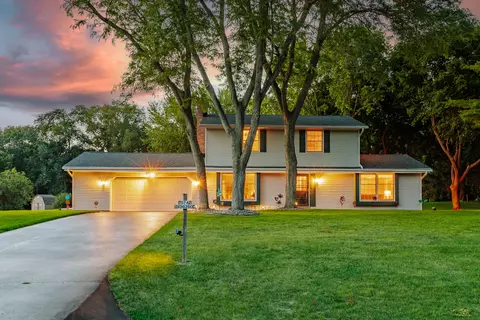 s74w26260 Green Mtn, Waukesha, WI 53189