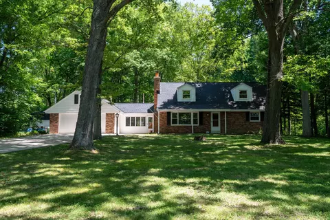 9410 S 15th, Oak Creek, WI 53154